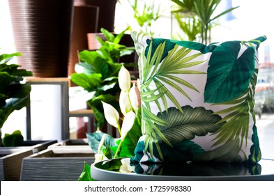 Products Photography: Amazing Nature Print Cushion.