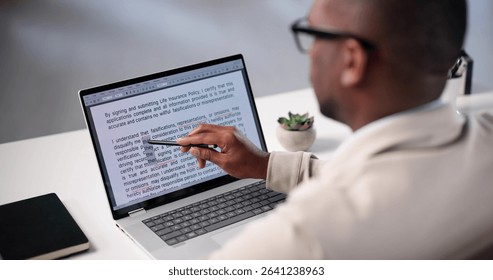 Professional Editor Corrects Mistakes In Script, Document, And Book Online