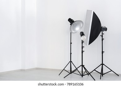 Professional Equipment Modern Photo Studio Stock Photo 789165106 ...