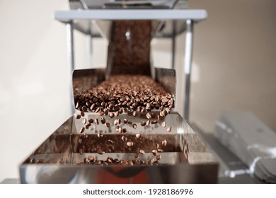 Professional handmade coffee roasting process 