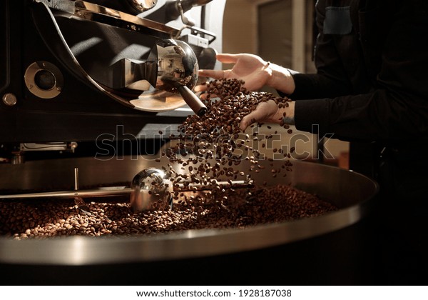 Professional handmade\
coffee roasting process\
