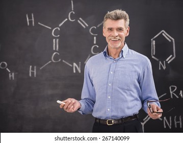 Professor Of Chemistry Leading Lecture In University.