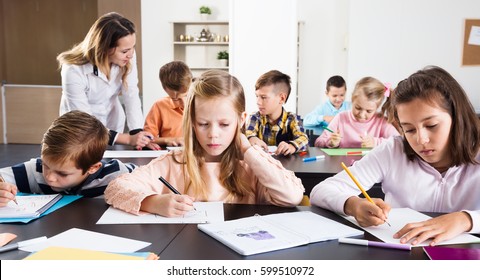 99,693 Primary school class Images, Stock Photos & Vectors | Shutterstock