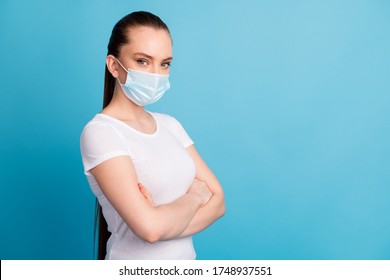 Profile Photo Of Self-confident Assert Lady Hospital Examination Business Center Listen Doctor Arms Crossed Wear Protect Face Medical Mask White T-shirt Isolated Blue Color Background