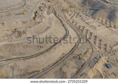 profiling process of benches and slopes in a stone quarry