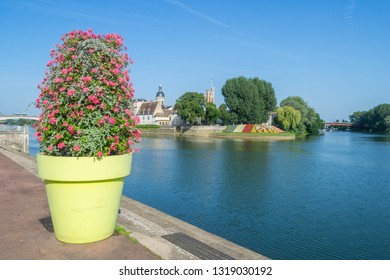 Promenade Chalon-sur-Saône, France