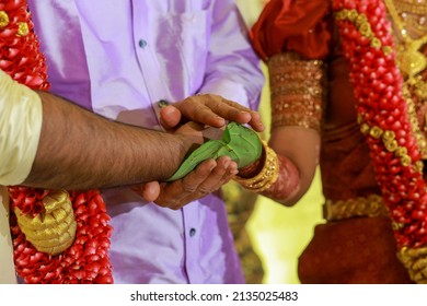 The Promise in south indian Wedding Bride to take care of her for the entire life Traditional Kerala Hindu wedding.