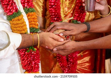 The Promise in south indian Wedding Bride to take care of her for the entire life Traditional Kerala Hindu wedding 