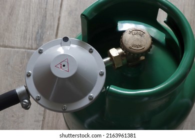 Propane Home Gas. Cylinder Household Green
Th For Domestic Use In The Absence Of Centralized Gas Supply