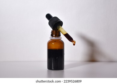 propolis in a spray bottle .brown glass,
