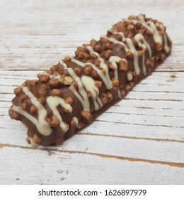 Protein Trust Bar With Coat