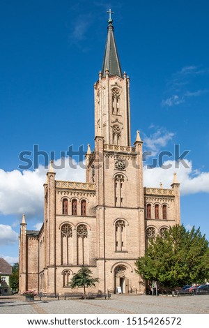 The Protestant town church in Fürstenberg on the Havel is an imposing brick church and impresses with its striking, slender church tower. The present church was built in the years 1845-1848.

