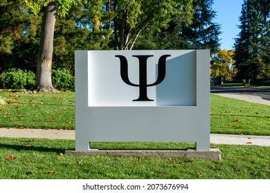 PsiQuantum Sign Logo At Headquarters In Silicon Valley. PsiQuantum Is A Quantum Computing Startup - Palo Alto, California, USA - 2021