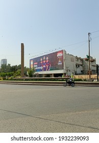 Psl 6 Edition Advertisement On A Busy Road      - Karachi Pakistan - Mar 2021