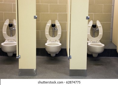 93,335 Toilets public Images, Stock Photos & Vectors | Shutterstock