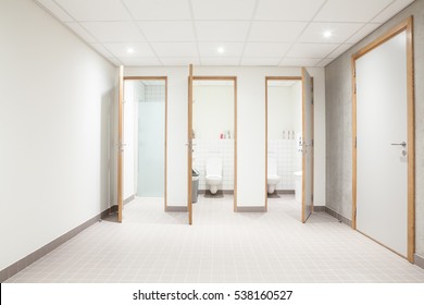 Public Toilet Shower Public Building Stock Photo 538160527 | Shutterstock