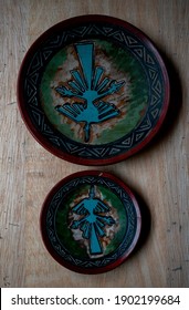 Pucallpa, Perú, 25 January 2021: Plate Decorated With Nazca Lines Drawing