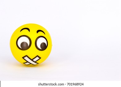 Emoji Hush Stockfotos Bilder Und Fotografie Shutterstock