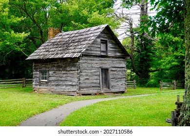 The Puckett Cabin At Groundhog Mountain On Blue Ridge Parkway. Historic Cabin Was Home Of Legendary Midwife Orlean Hawks Puckett. Appalachian Woman Also Known As Aunt Orlean. Carroll County, Virginia.