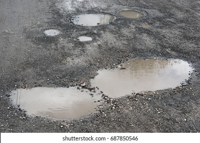 47,671 Puddle On Street Images, Stock Photos & Vectors 