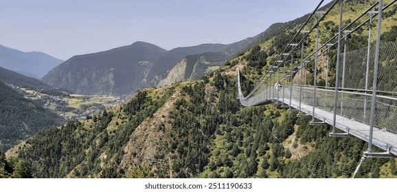 Puente tibetano de Andorra en Canillo  - Powered by Shutterstock