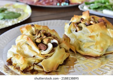 Puff Pastry Brie With Caramelized Nuts
