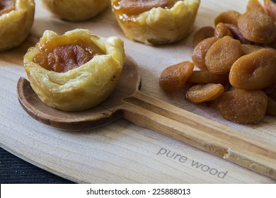 Puff Pastry With Brie Cheese And Apricot Jam