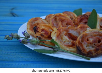  Puff Pastry Pizza Rolls With  Cheese And Tomato