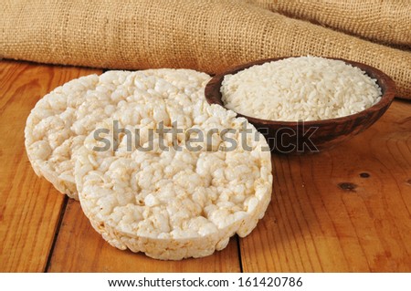 Puffed ricecakes with uncooked long grain white rice