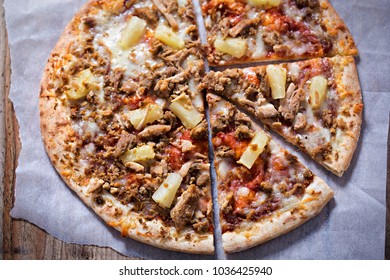 Pulled Pork And Pineapple Pizza 