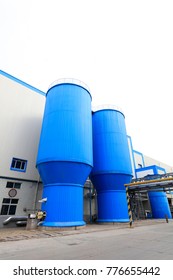 Pulp tower in a paper mill