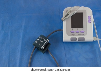 242 Pulse Oximeter Neonatal Images, Stock Photos & Vectors | Shutterstock