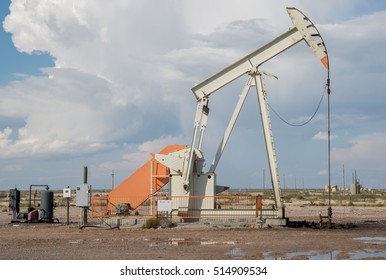 Pump jack pumping oil in west Texas near Midland/Odessa
