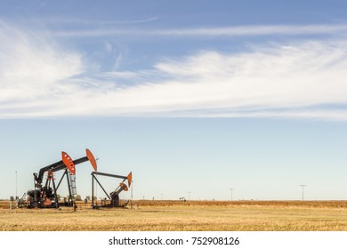 148,333 Oil Field Landscape Images, Stock Photos & Vectors 