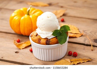 pumpkin cake with ice cream