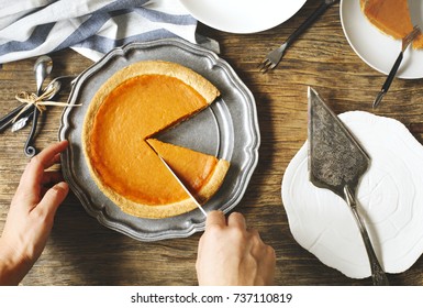 Pumpkin pie, top view