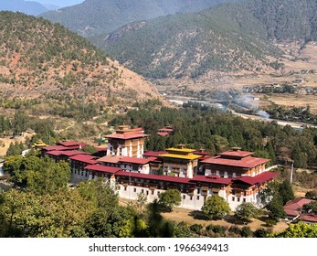 Punakha Dzong From Mo Chhu River