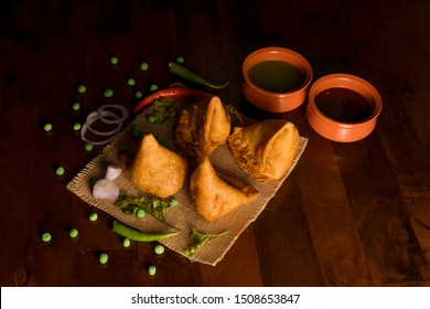 Punjabi Aloo Samosa Or Potato Samosa Recipe Or Indian Traditional Aloo Samosa - Indian Chat Recipe