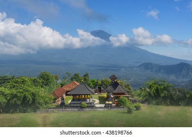 Pura Lempuyang , Bali, Indonesia