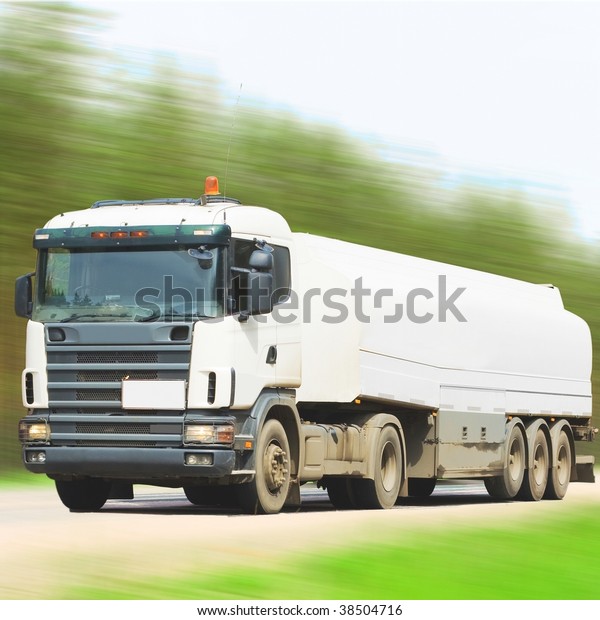 Pure blank tanker\
truck