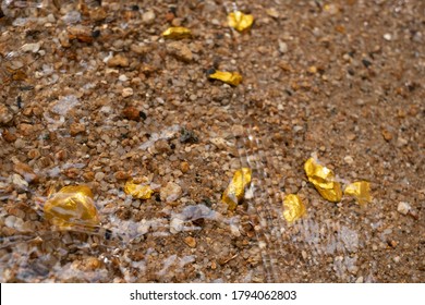 Pure gold nugget ore found in mine with natural underwater sources