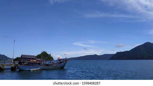 Purse Seine Ships And Natural Beauty