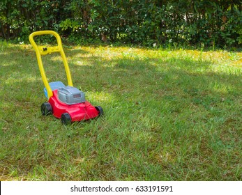 children's play lawn mowers