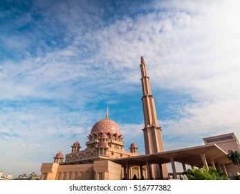 Putra Mosque (Masjid Putra), Putrajaya, Malaysia