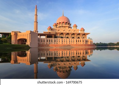 Putra Mosque, Putrajaya, Malaysia