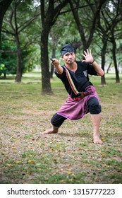 32 Silat Gayong Images, Stock Photos & Vectors | Shutterstock