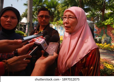 datuk seri dr wan azizah wan ismail