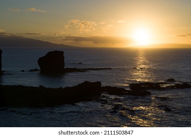 Pu'u Pehe (Sweetheart Rock), Lanai Hawaii