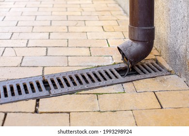 4,615 Rain drainage pipe system Images, Stock Photos & Vectors ...