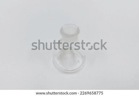pycnometer for analysis of specific gravity of solutions